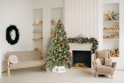 Tree Skirt - Reindeers & Trees